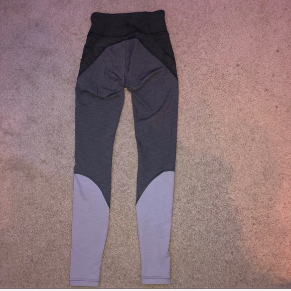 In Movement Leggings - Picture 2 of 5